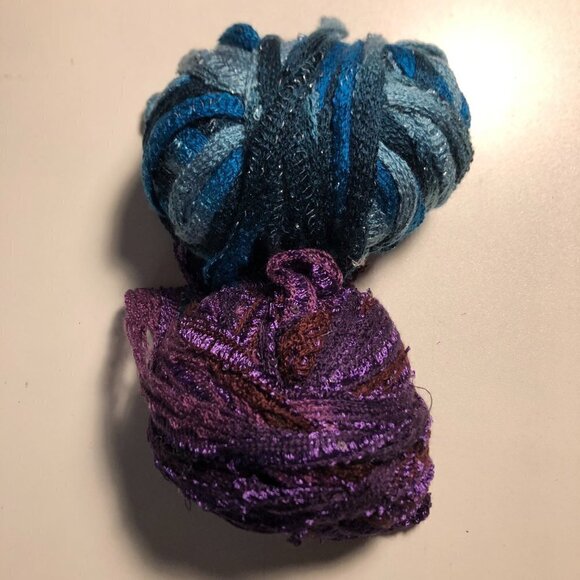 🛒 $7 Sashay Scarf Yarn Purple & Teal #1793 - Picture 2 of 2